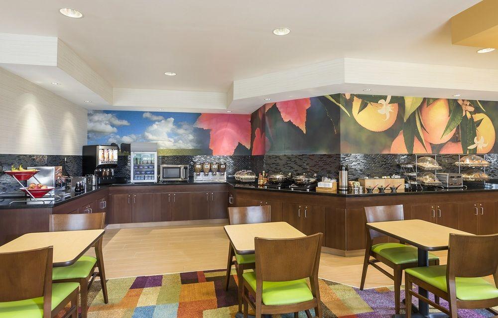 Best Western Bryan College Station מראה חיצוני תמונה