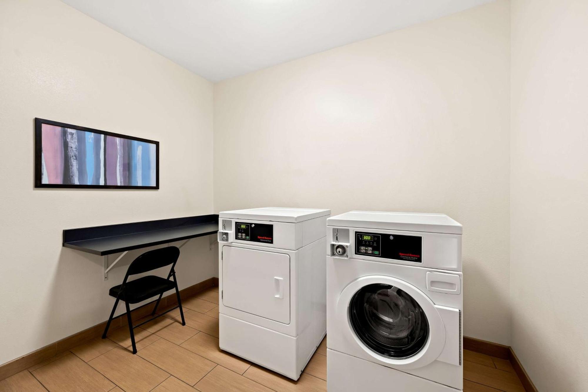 Best Western Bryan College Station מראה חיצוני תמונה
